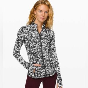 Lululemon black & gray jacket